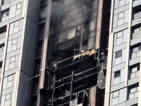 深圳悦府二期爆燃事故背后：亲历者、赔偿难题和超高层建筑反思